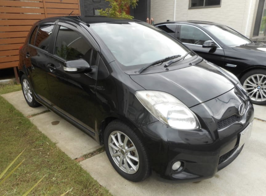 2010 Toyota Vitz  RS